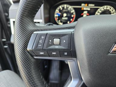 Mitsubishi Outlander 2023 - Thumbnail 12
