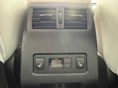Mitsubishi Outlander PHEV 2023 - Thumbnail 6