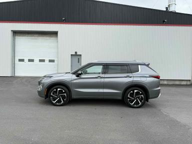Mitsubishi Outlander PHEV 2023 - Thumbnail 12