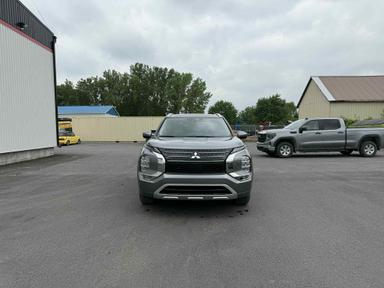 Mitsubishi Outlander PHEV 2023 - Thumbnail 14
