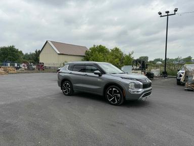 Mitsubishi Outlander PHEV 2023 - Thumbnail 2
