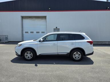 Mitsubishi Outlander 2016 - Thumbnail 18