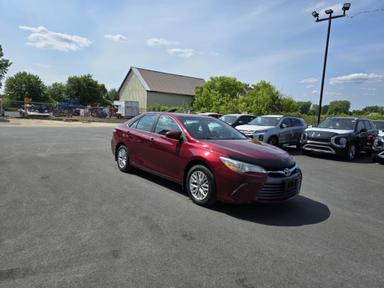 Toyota Camry 2016 - Thumbnail 2