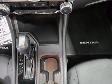 Nissan Sentra 2023 - Thumbnail 13