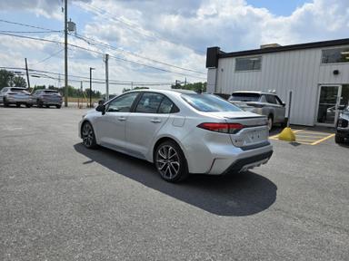 Toyota Corolla 2022 - Thumbnail 5