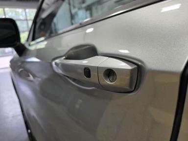 Mitsubishi Outlander 2023 - Thumbnail 5