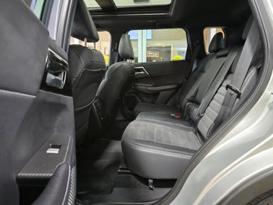 Mitsubishi Outlander 2023 - Thumbnail 22